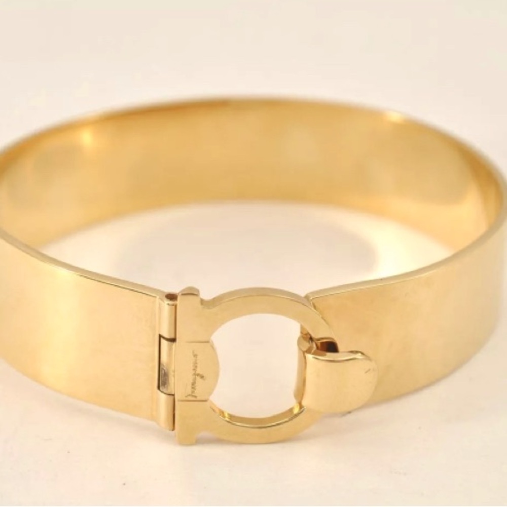 Salvatore Ferragamo Gancini Gold Plated/tone Bangle Bracelet EUC